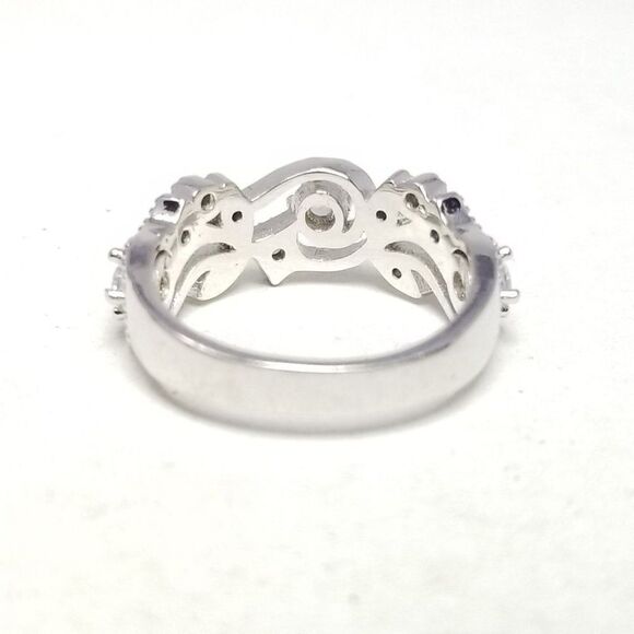 Vintage Sterling Silver and Rhinestone Inset Ring Size 7 1/2 Band, Scroll Design - Picture 3 of 9